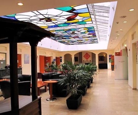 Domina Inn Fiesta - Budapeszt Zewnętrze zdjęcie